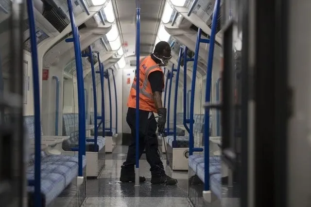 Evening Standard: “No evidence of Covid-19 on Tube and buses”