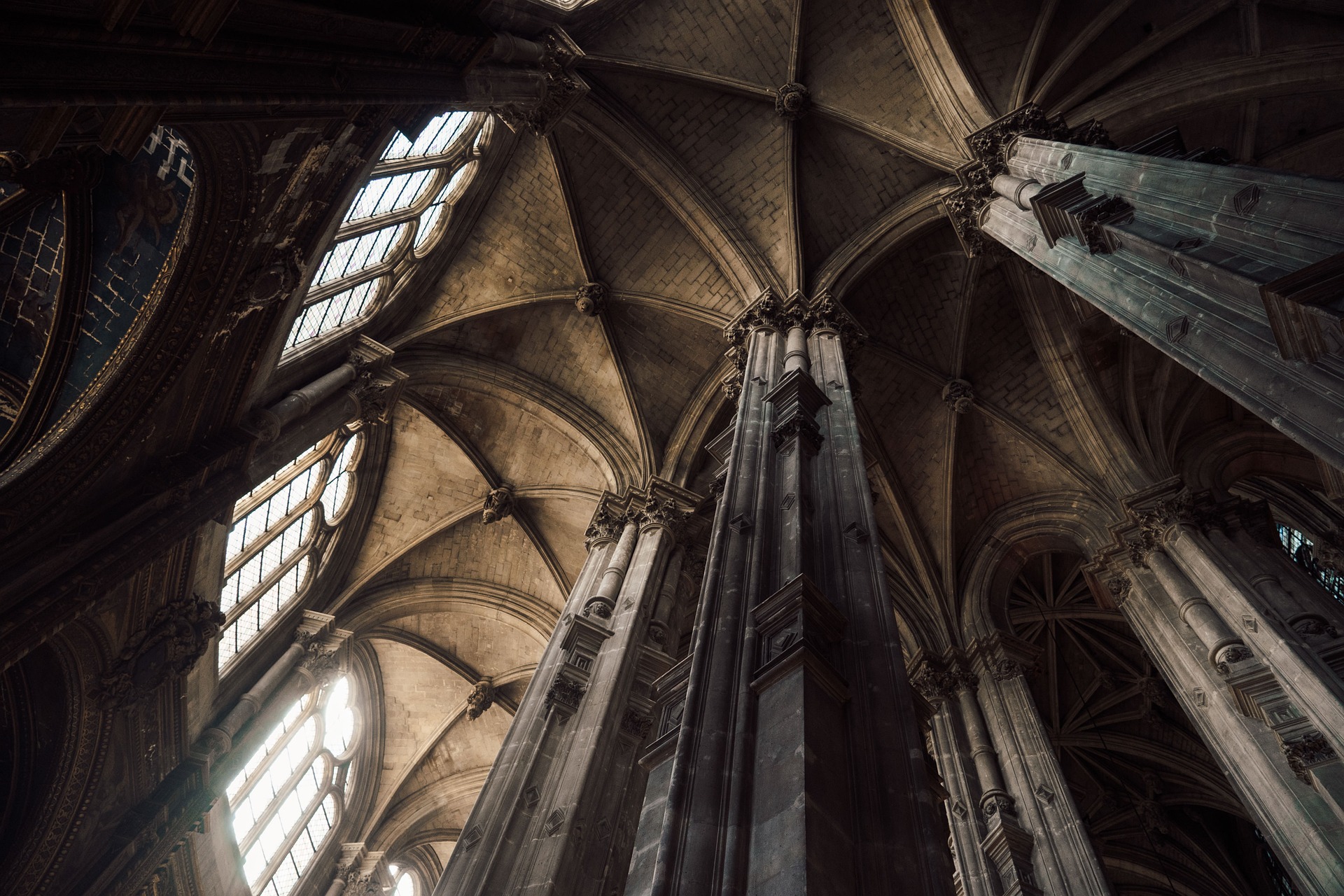 Praxis Governance: The Cornerstone of Institutional Integrity